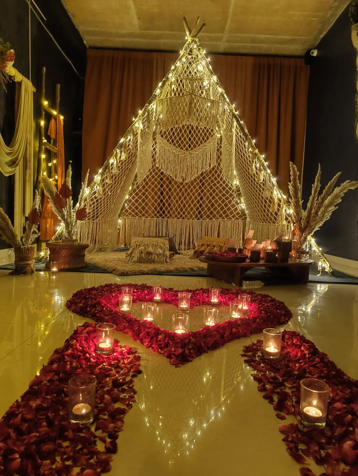 BoHo Chic - Romantic celebration package Surat